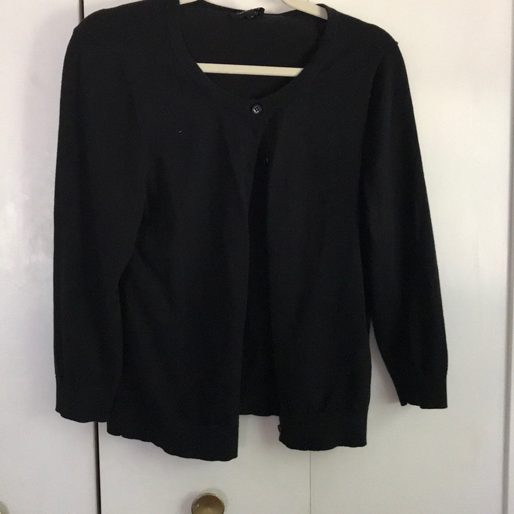 3/4 length cardigan in good condition
